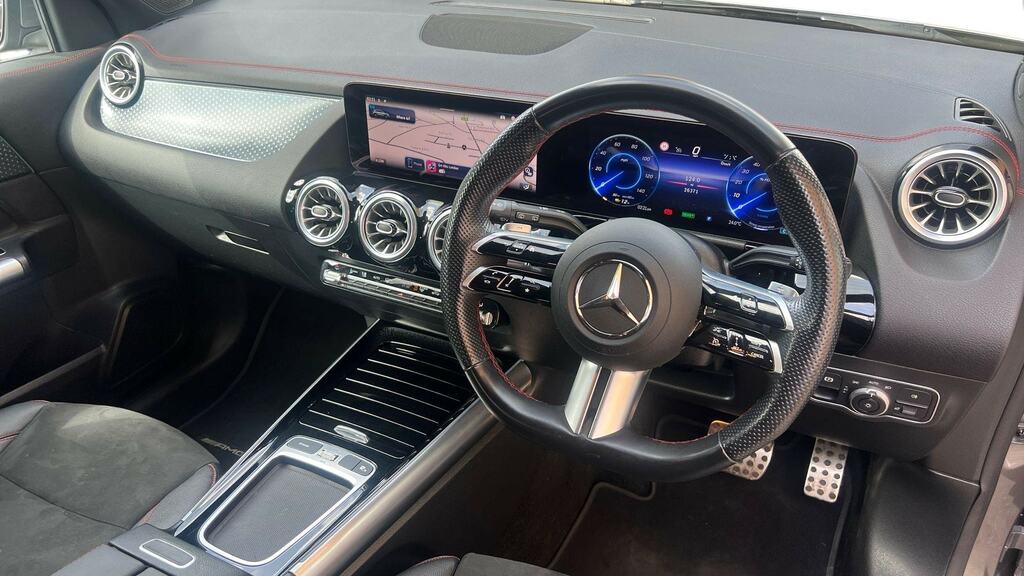 Mercedes-Benz EQA Eqa 250 140Kw Amg Line Executive 70.5Kwh Grey #3