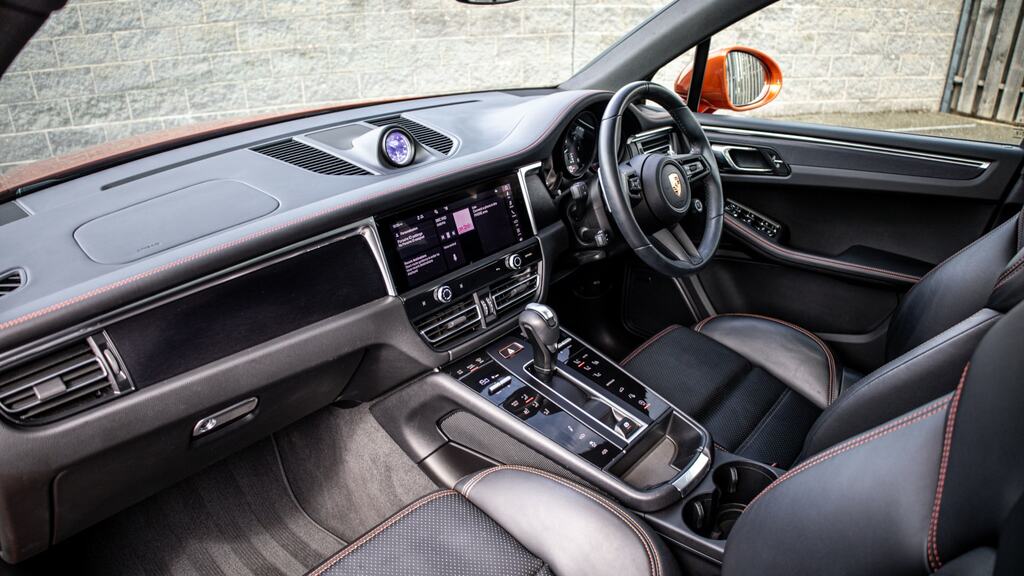 Porsche Macan T S-a 2024 Grey #10
