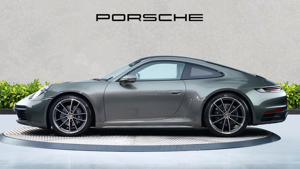Porsche 911 2dr Pdk Green #4