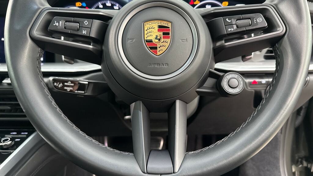Porsche 911 2dr Pdk Blue #30