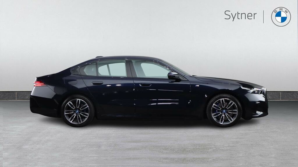 BMW i5 250Kw Edrive40 M Sport 84Kwh Tech Black #3