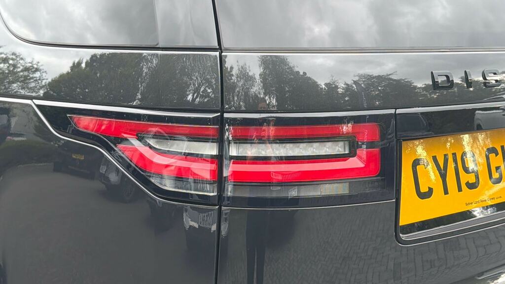 Land Rover Discovery Td4 Se Tech Black #19