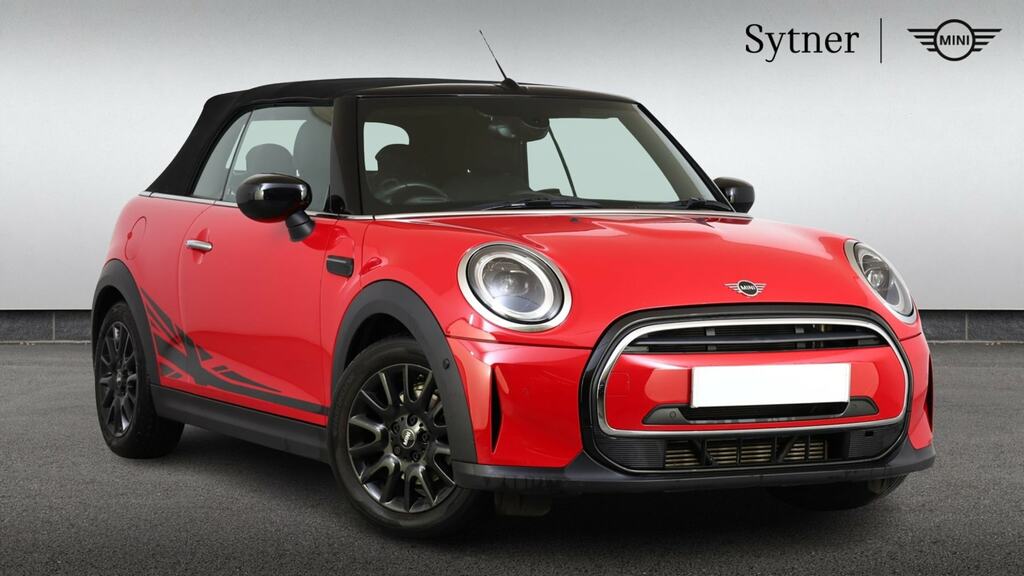 Mini Convertible 1.5 Cooper Classic Nav Pack Red