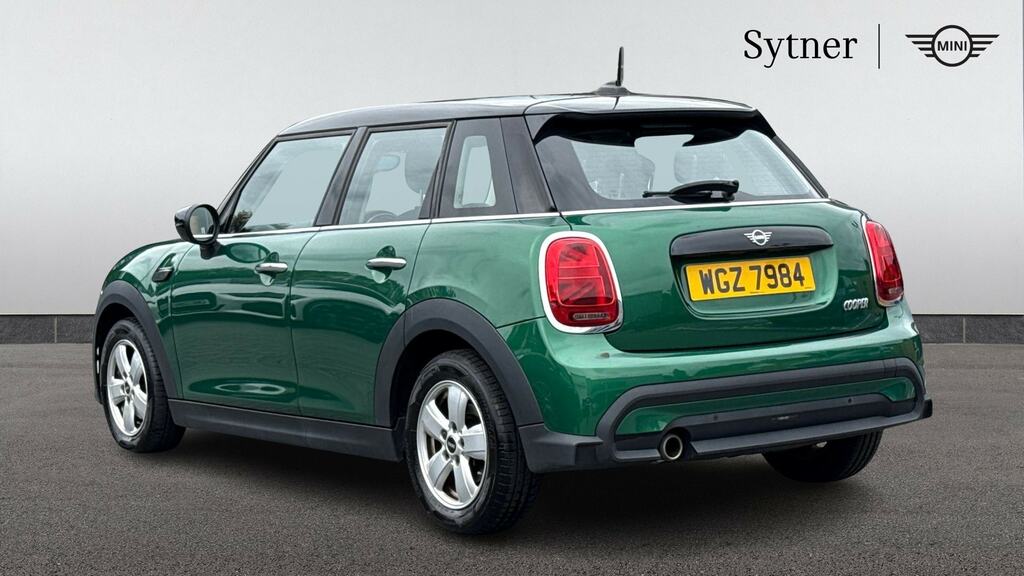 Mini Hatch 1.5 Cooper Classic Comfortnav Pack WGZ7984 Green #2
