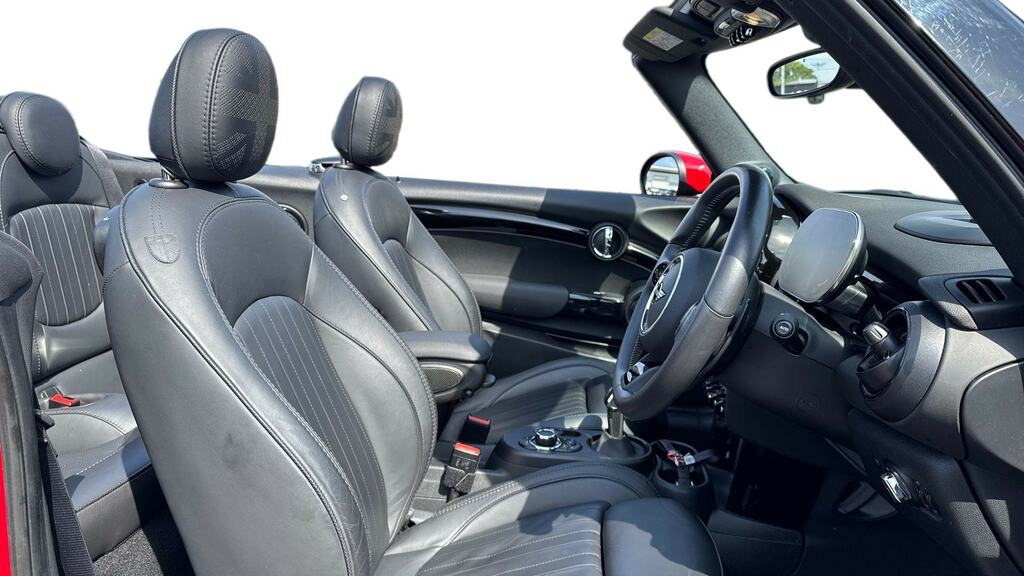 Mini Convertible Cooper Sport Black #11