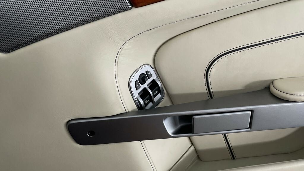Aston Martin DB9 Db9 V12 Black #25