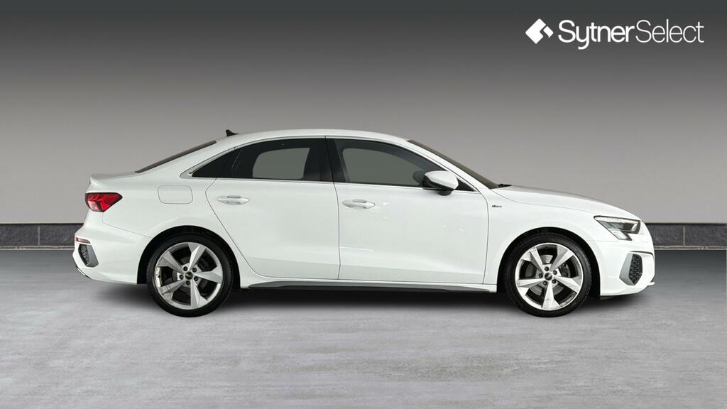 Audi A3 30 Tfsi S Line SD21OOJ White #3