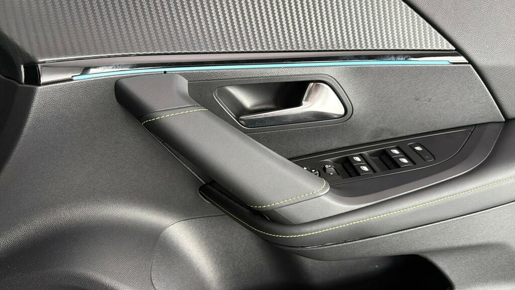 Peugeot e-2008 Suv Blue #21