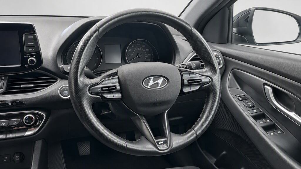 Hyundai I30 Hatchback Black #17