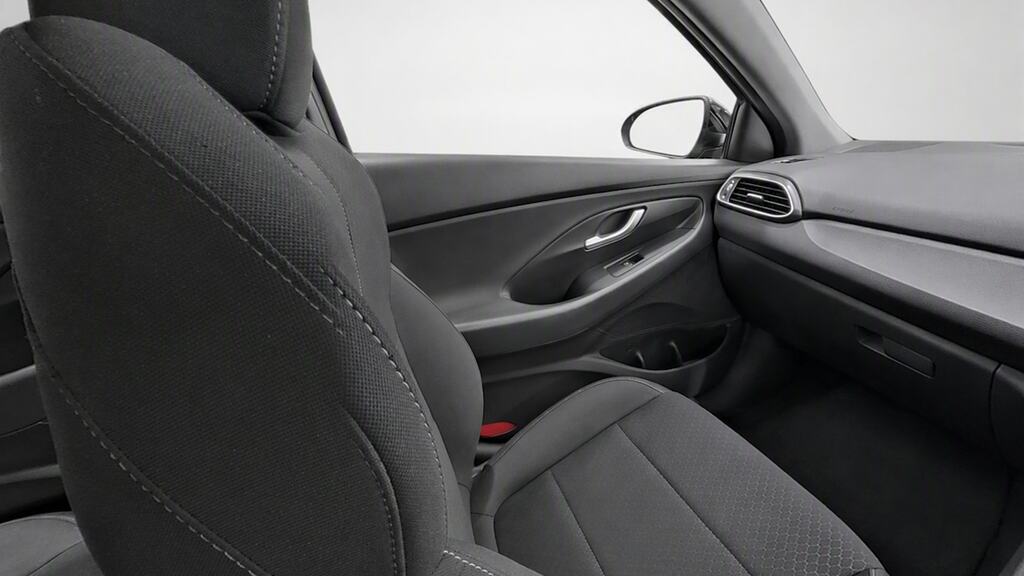 Hyundai I30 Hatchback Black #10