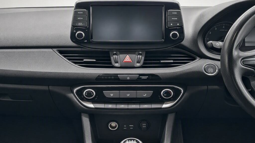 Hyundai I30 Hatchback Black #15