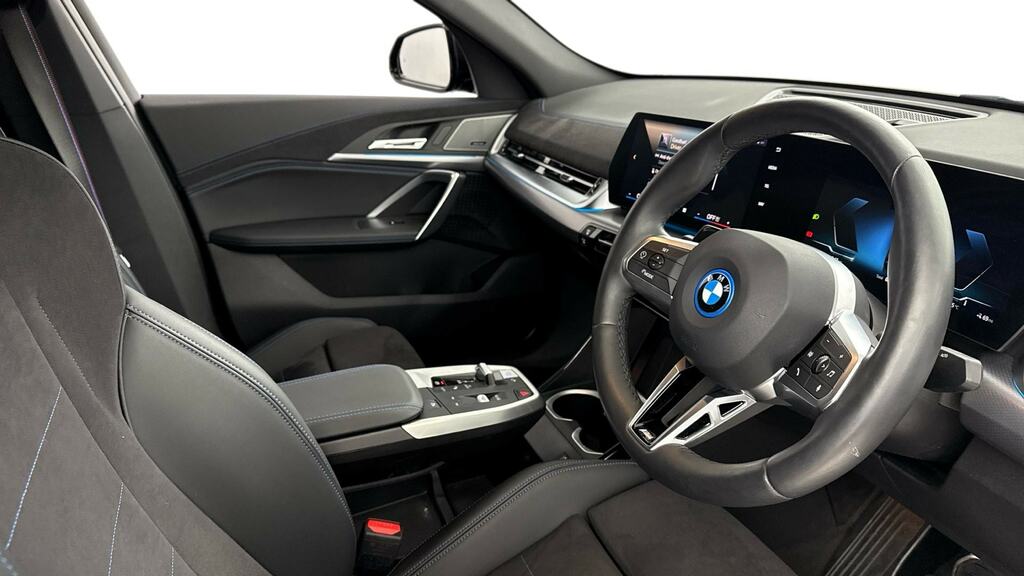BMW iX2 230Kw Xdrive30 M Sport 65Kwh Techpro Black #6