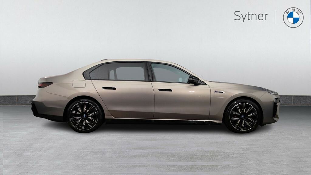 BMW i7 485Kw M70 Xdrive 105.7Kwh Grey #3