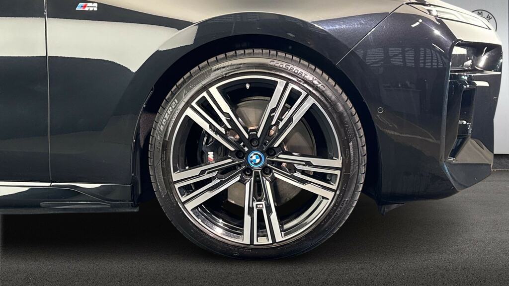 BMW i7 Excellence Pro Black #14