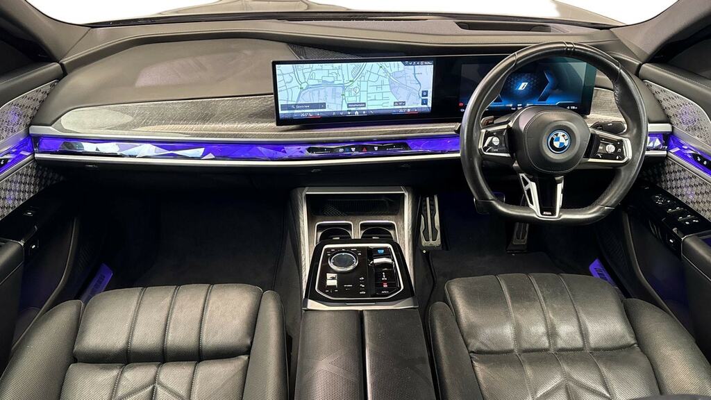 BMW i7 Excellence Pro Black #4