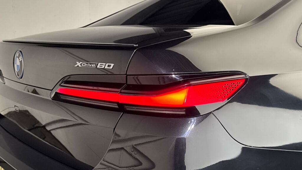 BMW i7 Excellence Pro Black #21