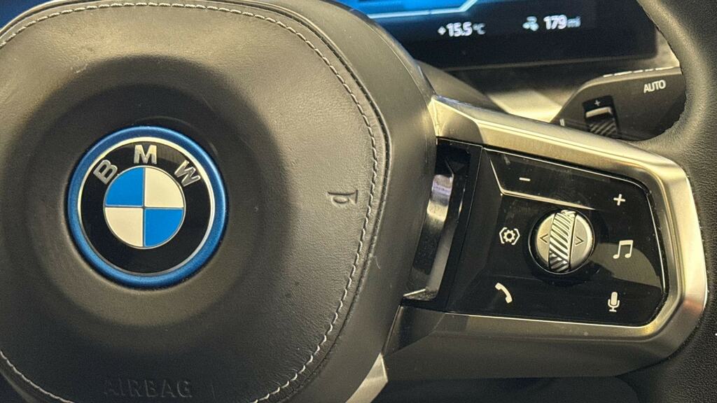 BMW i7 Excellence Pro Black #18