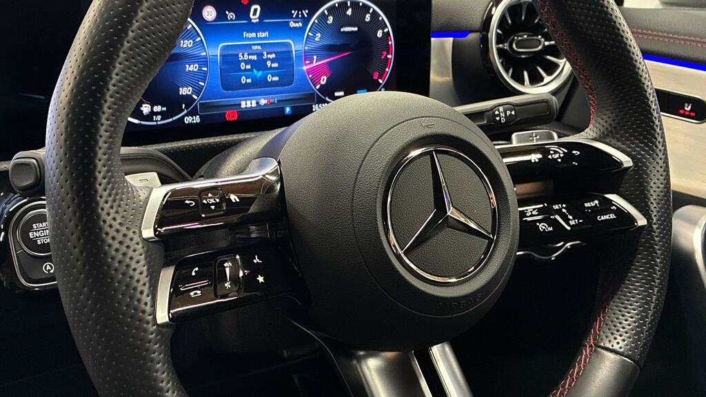 Mercedes-Benz CLA Class 200 Amg Line Executive Tip Blue #15