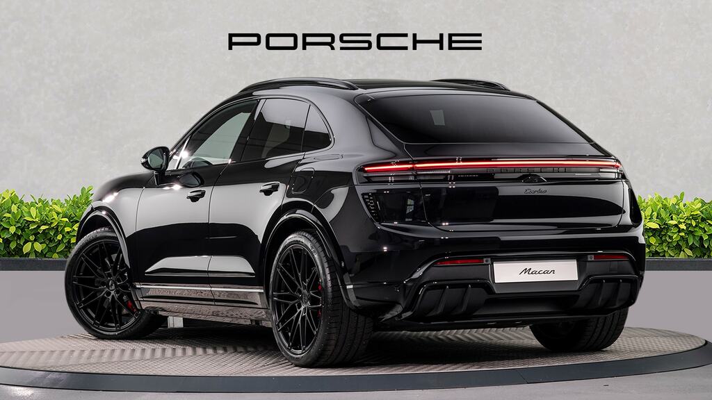 Porsche Macan 470Kw Turbo 100Kwh Black #5