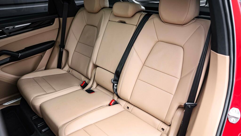 Porsche Cayenne Gts Tiptronic S Black #9