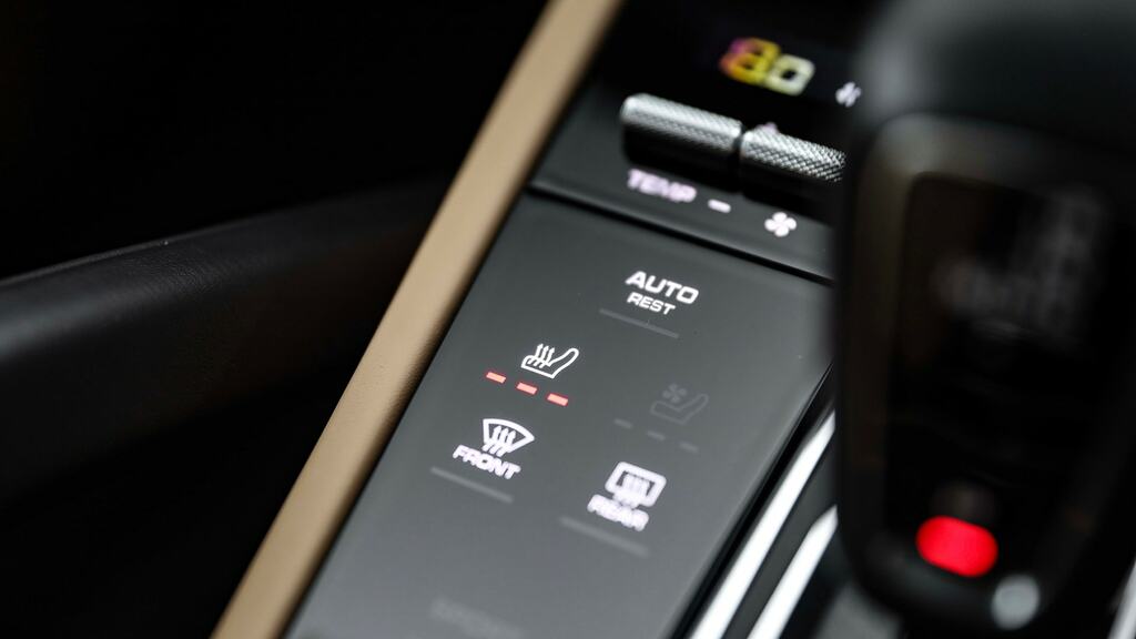 Porsche Cayenne Gts Tiptronic S Black #19