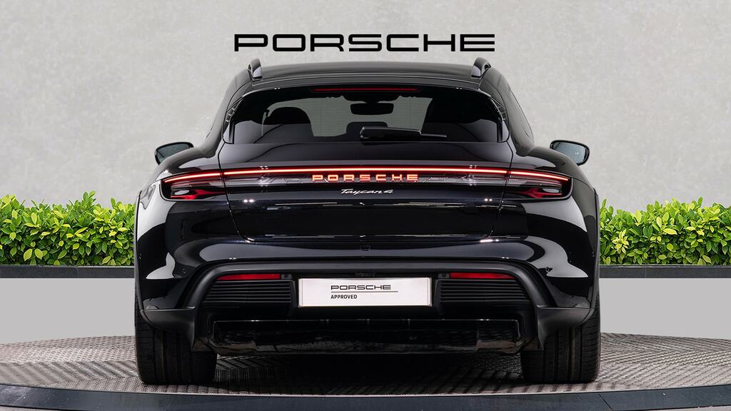Porsche Taycan 320Kw 4 105Kwh Black #6