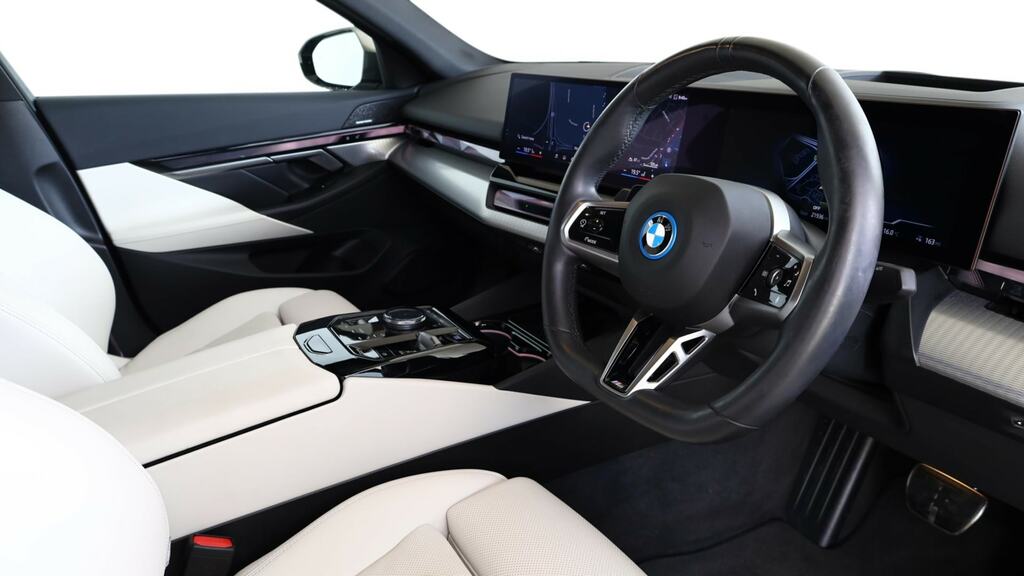 BMW i5 250Kw Edrive40 M Sport Pro 84Kwh Grey #6