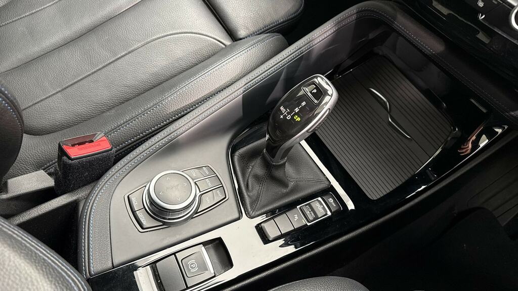 BMW X1 Xline Blue #10