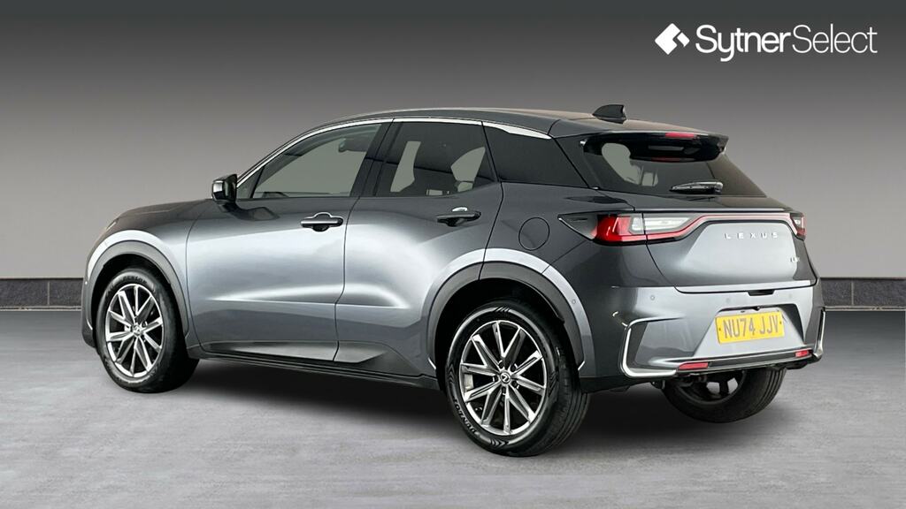 Lexus LBX 1.5 Takumi E-cvt Grey #2