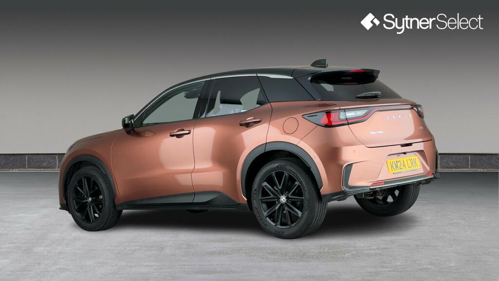 Lexus LBX 1.5 Takumi E-cvt Brown #2