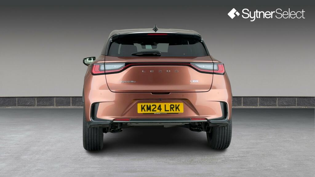 Lexus LBX 1.5 Takumi E-cvt Brown #5