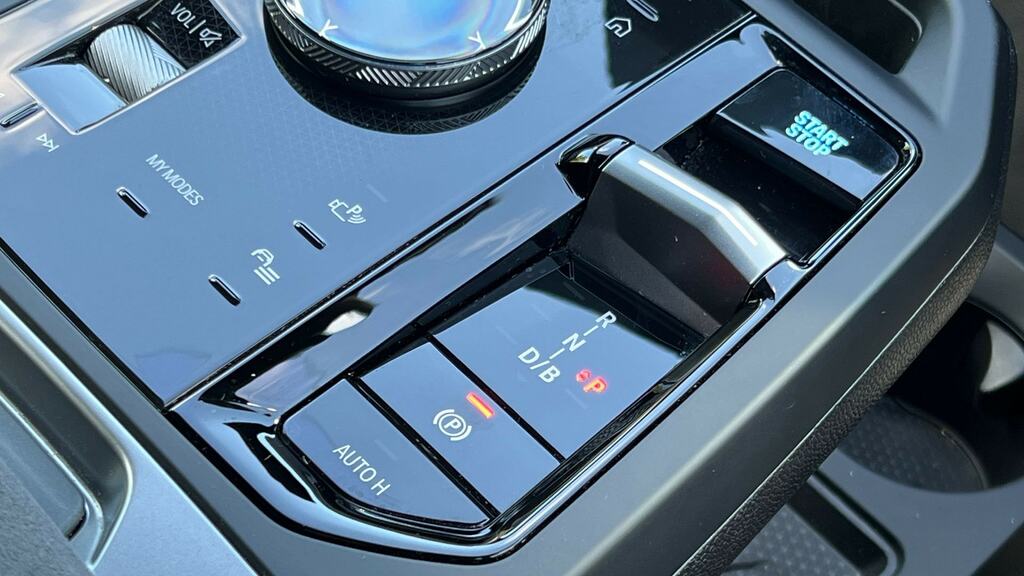 BMW iX M Sport Grey #18