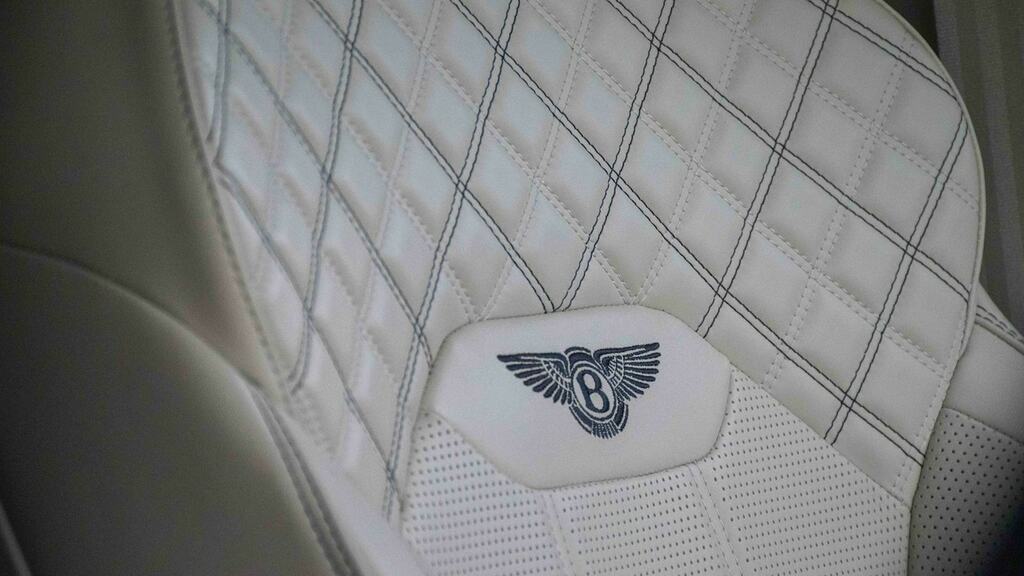 Bentley Bentayga 4.0 V8 First Edition Grey #16