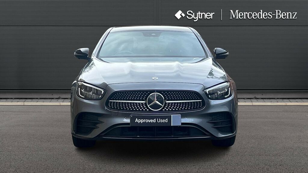 Mercedes-Benz E Class Estate Black #6