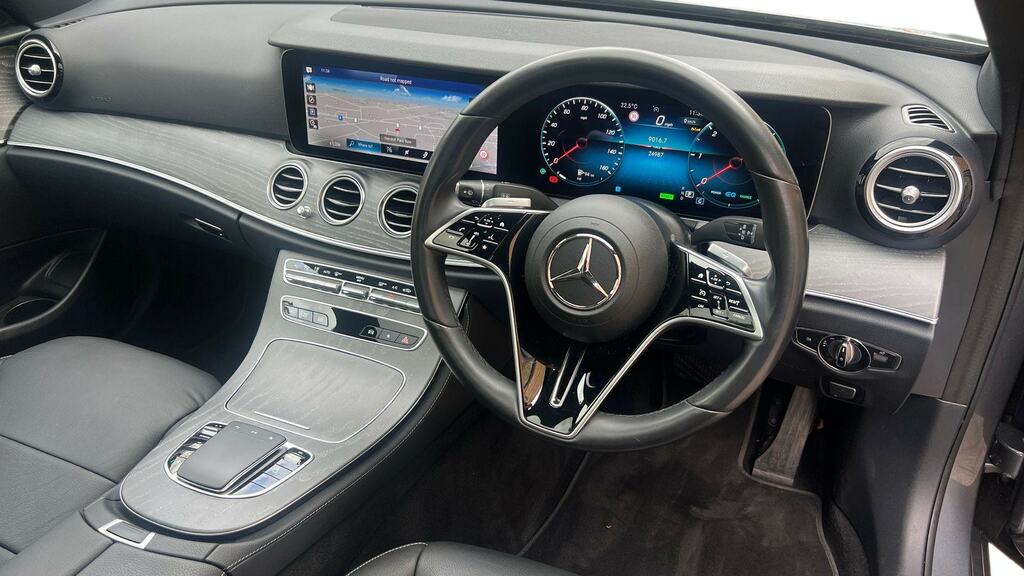 Mercedes-Benz E Class Estate Black #3