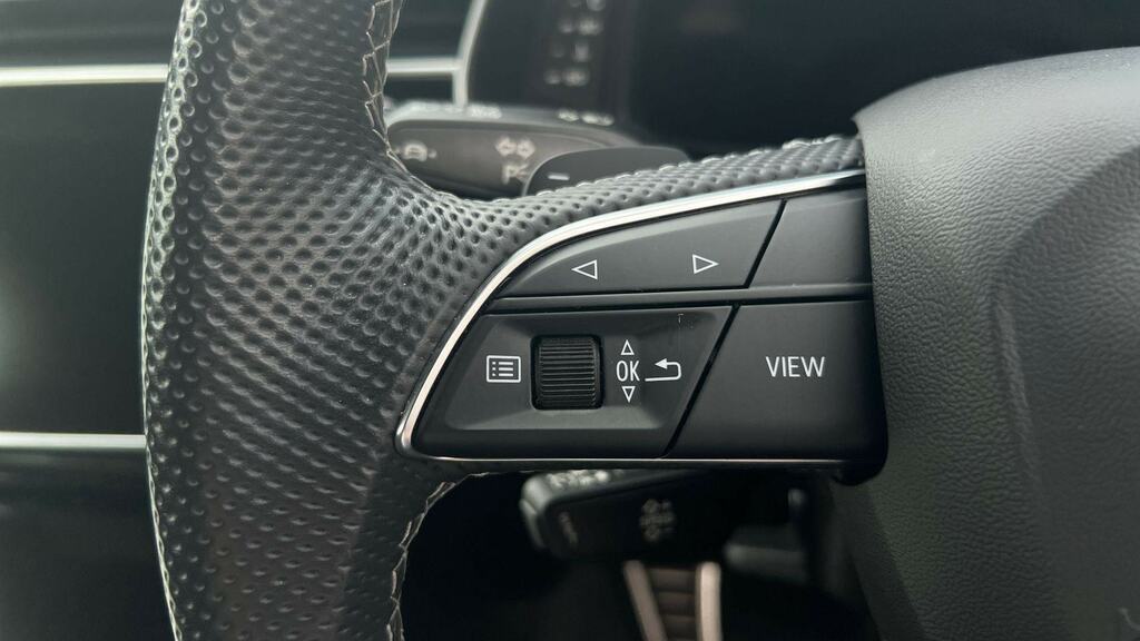 Audi Q7 3L Black Edition Black #17