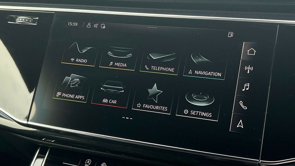 Audi Q7 3L Black Edition Black #12