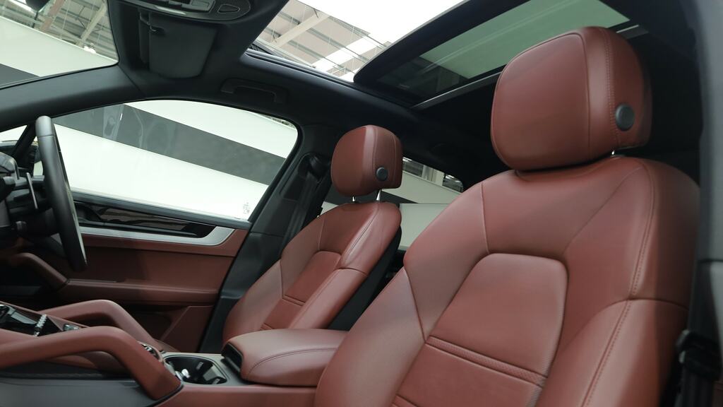 Porsche Cayenne E-hybrid Tiptronic S Black #20