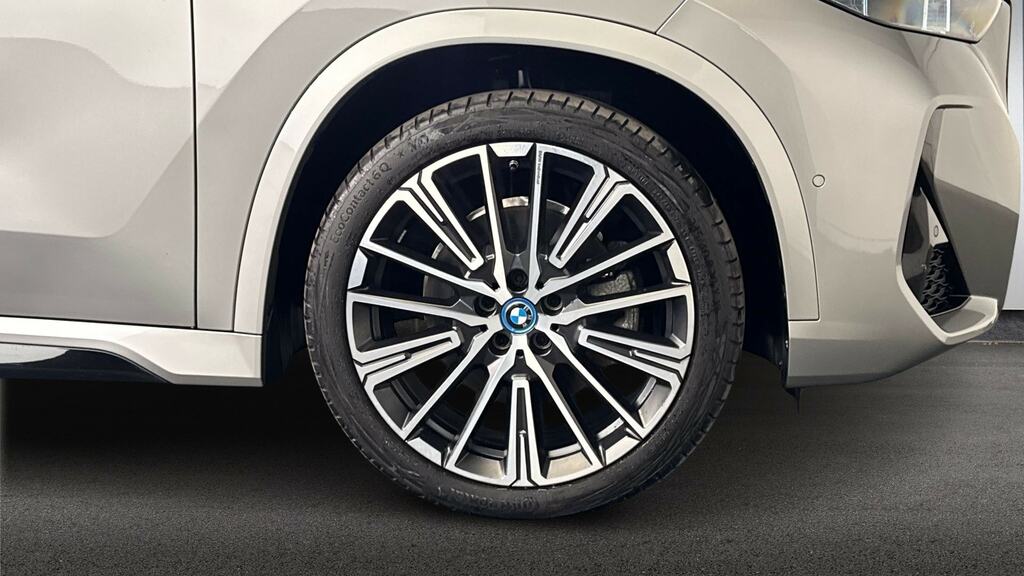 BMW iX1 M Sport Black #14