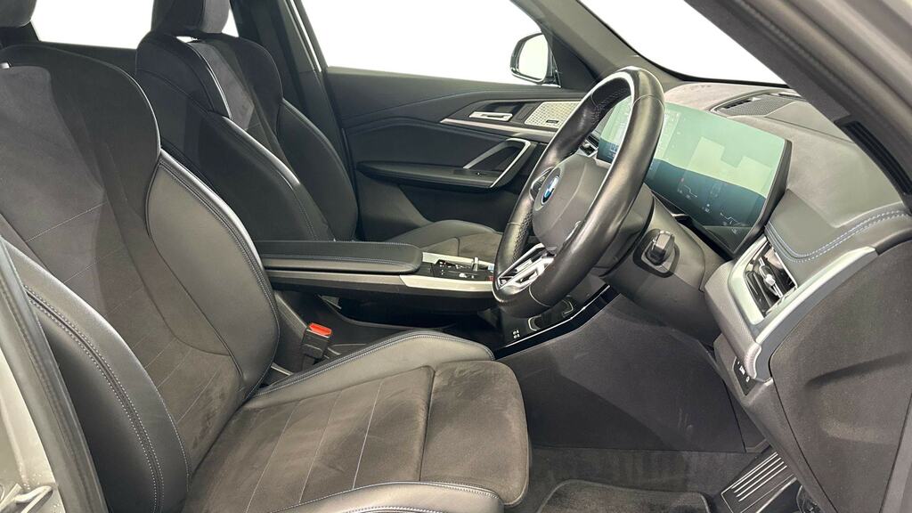 BMW iX1 M Sport Black #11