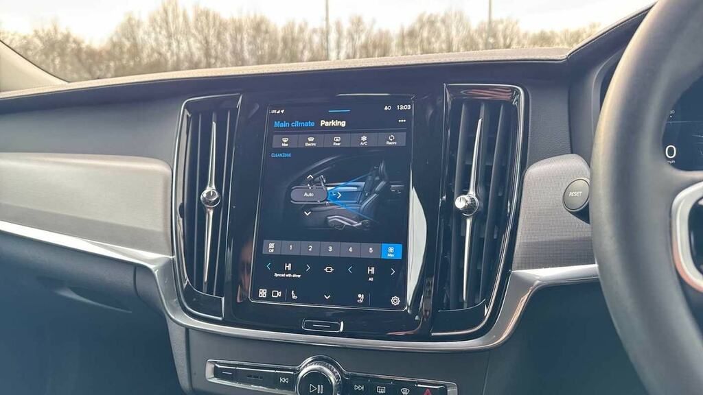 Volvo V90 Ultra Black #36