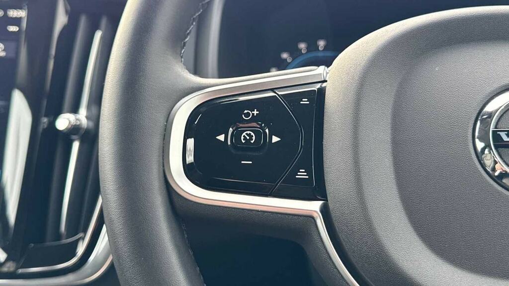 Volvo V90 Ultra Black #18