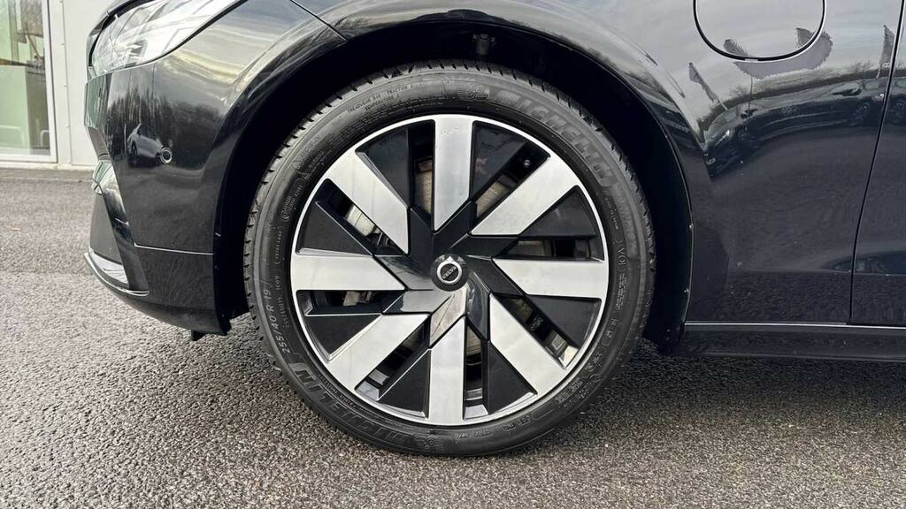 Volvo V90 Ultra Black #16