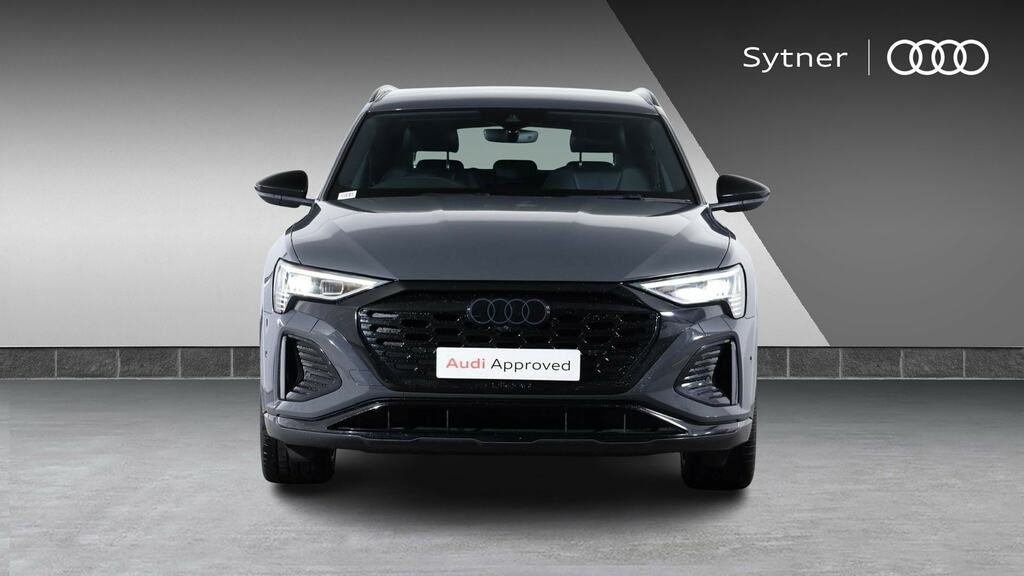 Audi Q8 e tron Black Edition 55 E-tron Quattro 30000 Kw Technolo Grey #7