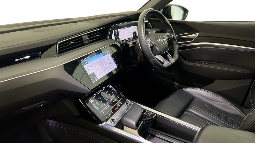 Audi Q8 e tron 250Kw 50 Quattro 95Kwh Black Edition Grey #2