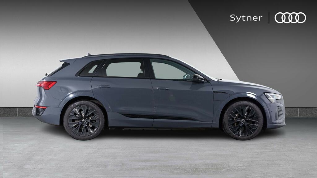 Audi Q8 e tron 250Kw 50 Quattro 95Kwh Black Edition Grey #4