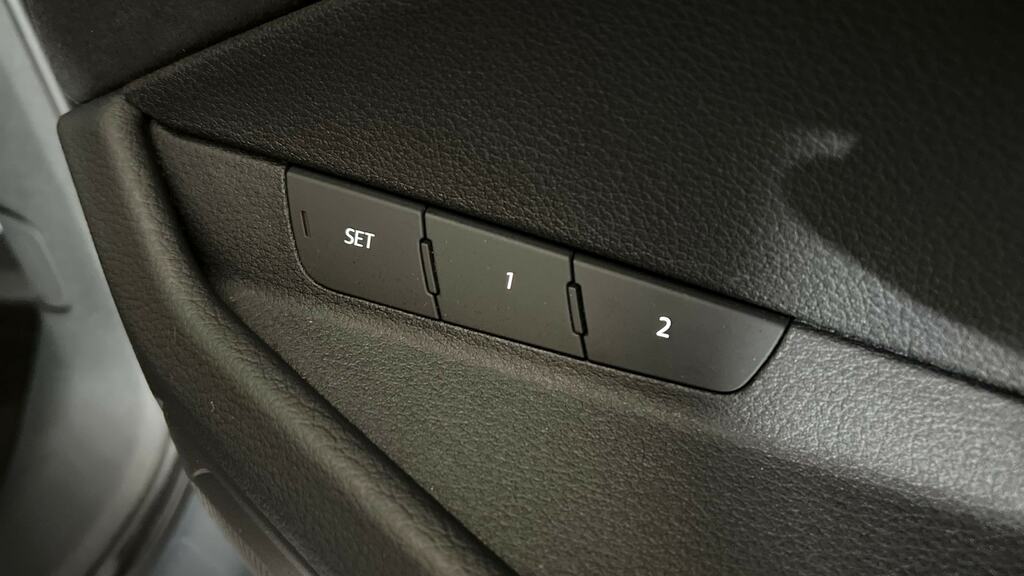 Audi Q8 e tron Black Edition 55 E-tron Quattro 30000 Kw Technolo Grey #32