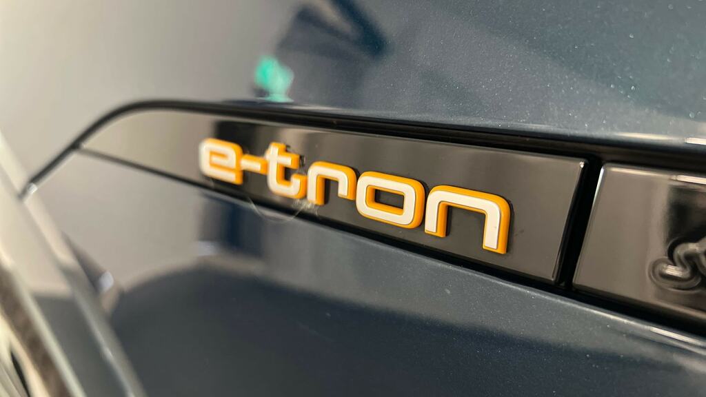 Audi E-tron 230Kw 50 Quattro 71Kwh Technik Grey #35