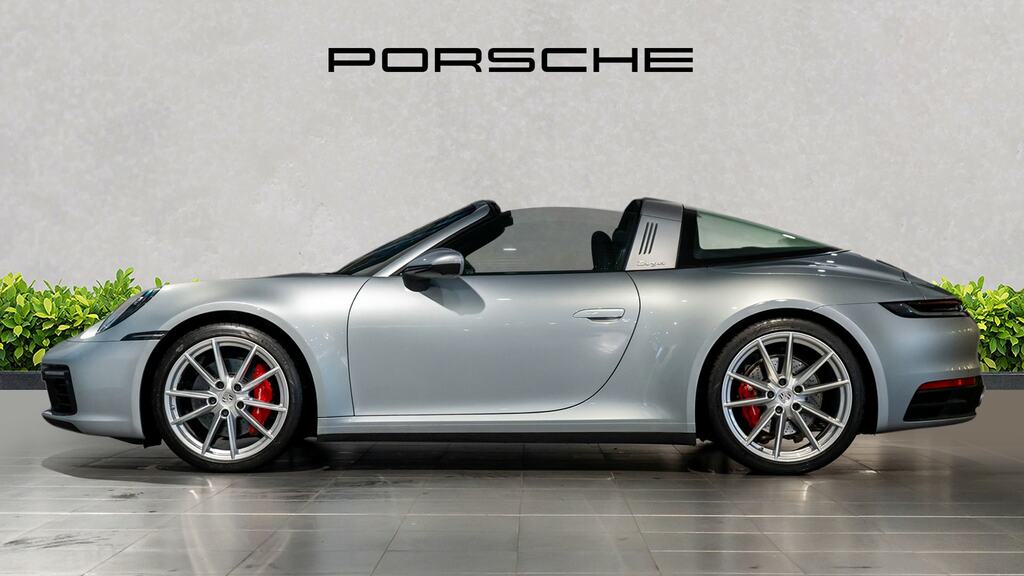 Porsche 911 Carrera 4 #7