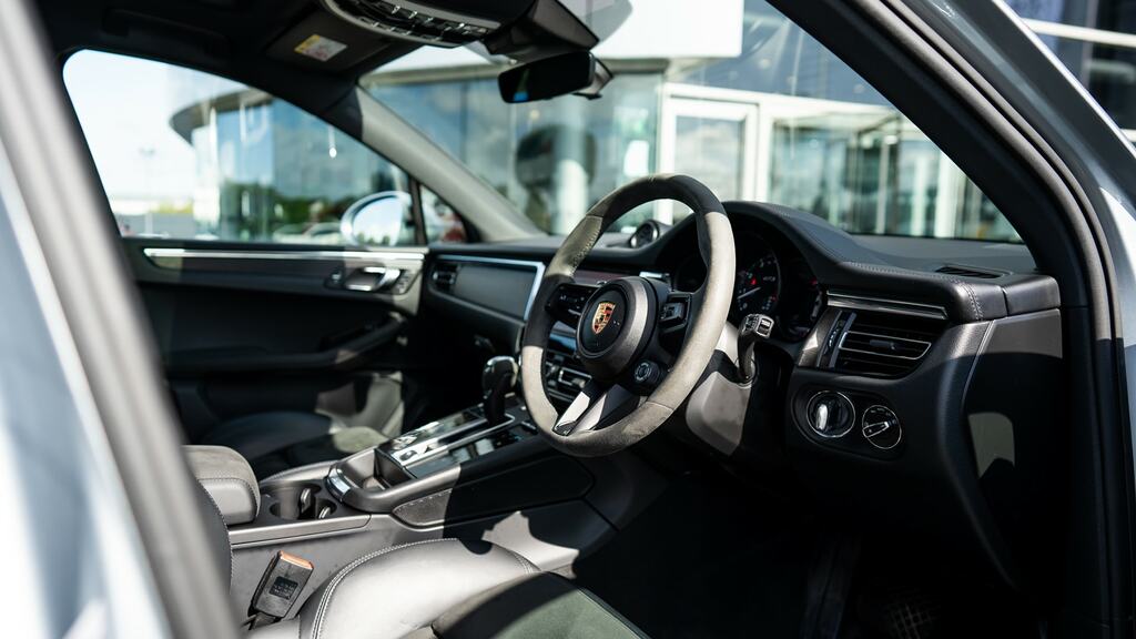 Porsche Macan Electric 2025 Black #7